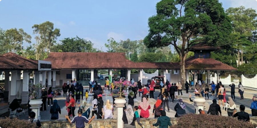 Taman Merdekaan tutustuminen: Opas Johor Bahrun vilkkaaseen alueeseen